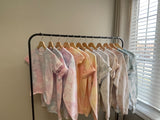 CROPPED MAMA CROPPED TIE DYE CREW